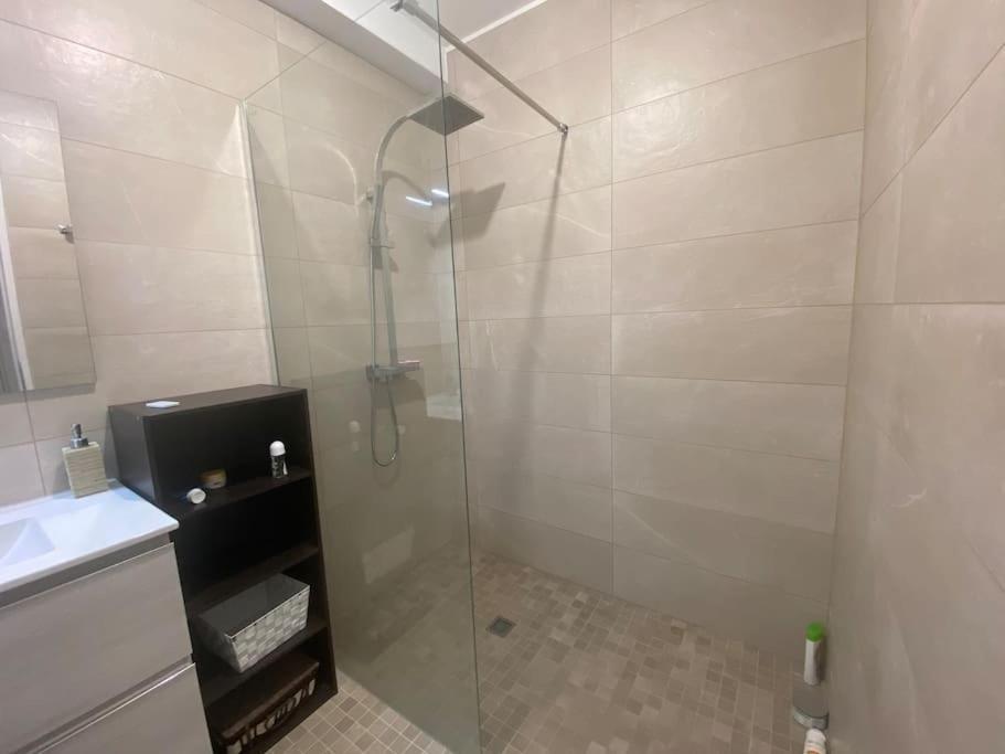 Appartement 100 M2 Terrasse Piscine Gruissan Eksteriør bilde